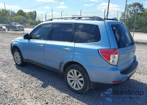 2012 Subaru Forester 2.5X Premium из США, поврежденный, VIN JF2SHADC3CH420449